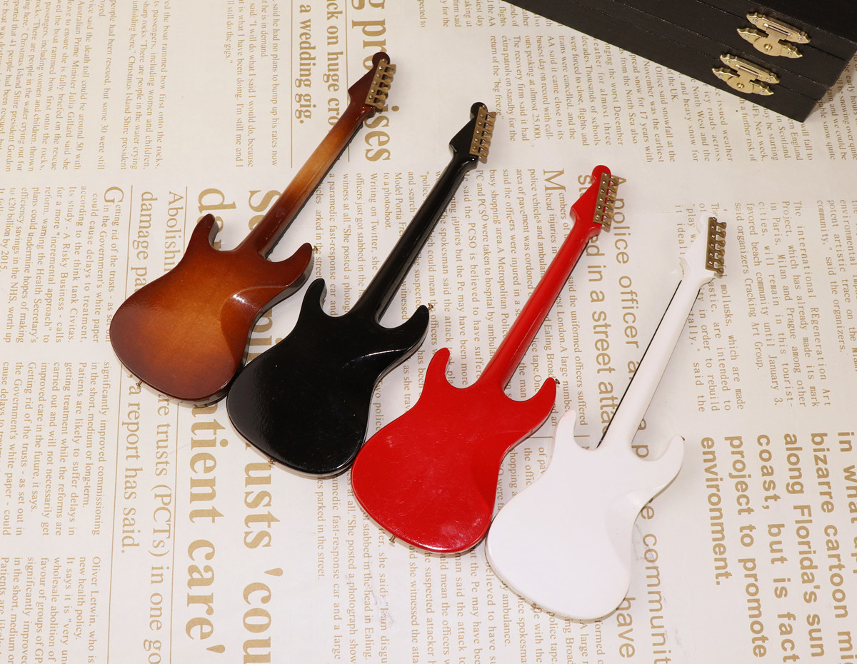 Mini Elektrische Gitaar Houten - Musical Instrument Old recensie en prijs